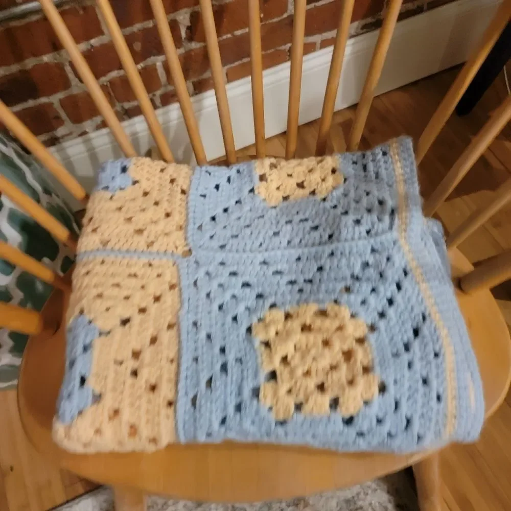 Vintage Granny Knitted Crochet Afghan Throw baby Blanket Handmade Pastel Color